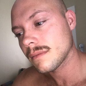 Meet your Posher, Johnijohnie lee